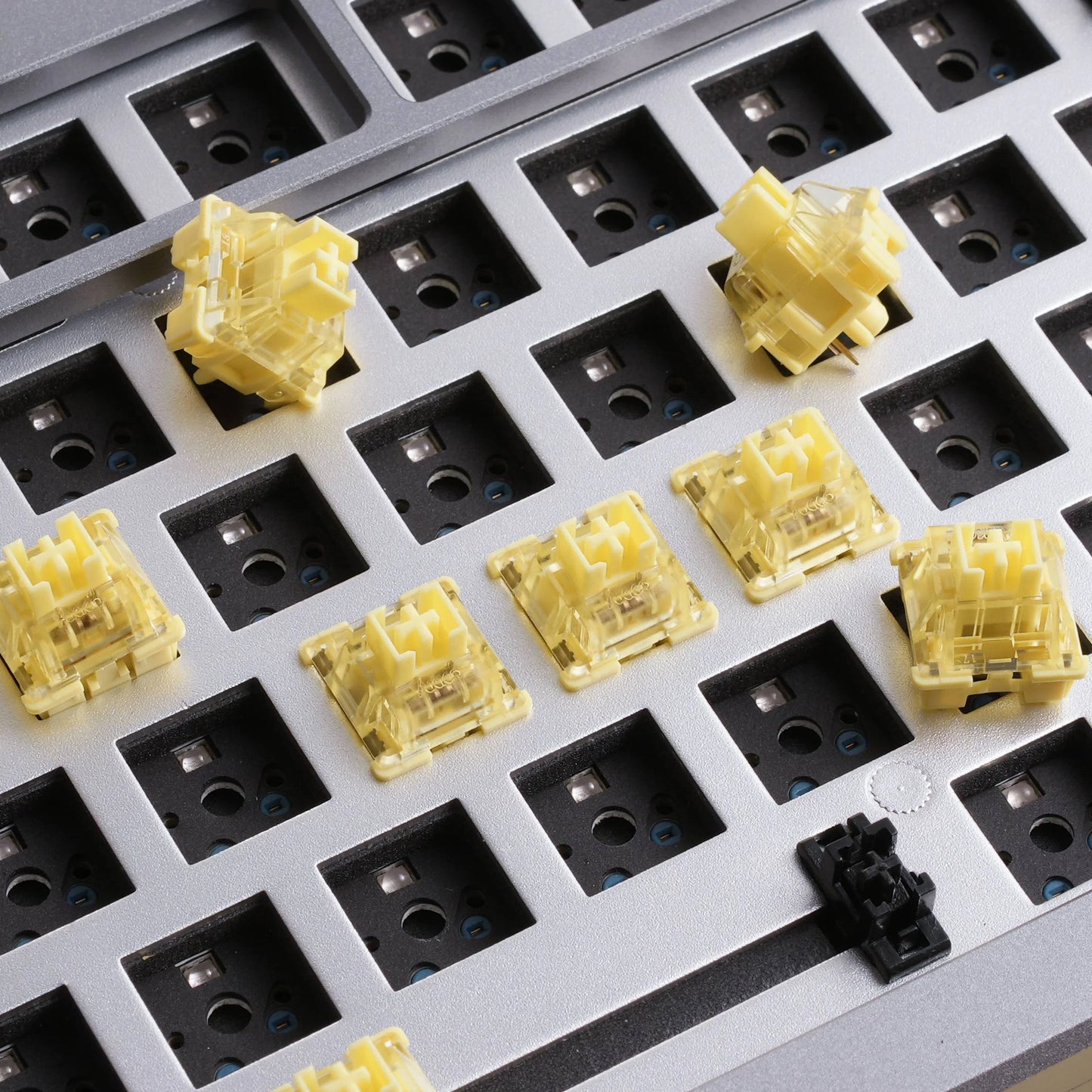 Cream Yellow Pro 5 Pin 50gf Linear Dustproof Stem MX Keyboard Switches 45pcs