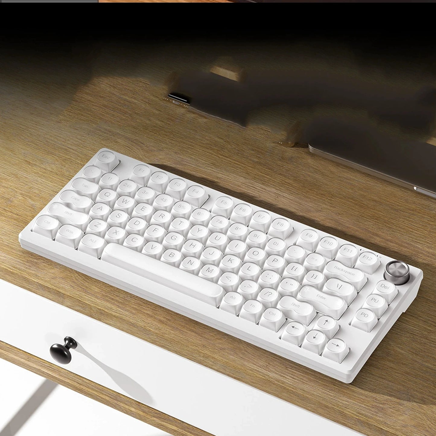 Hot Swap Mechanical Keyboard With Gasket Structure Backlit Keycaps For Esports